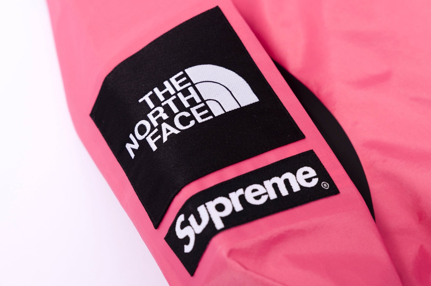 Supreme® x The North Face® Summit Series Outer Tape Seam Coaches Jacket (SS21) - supergl0rious
